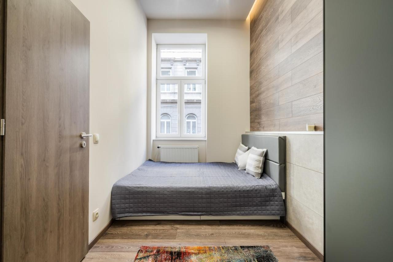 Chic Comfort Suite For 6 By Oktogon Budapest Exterior foto